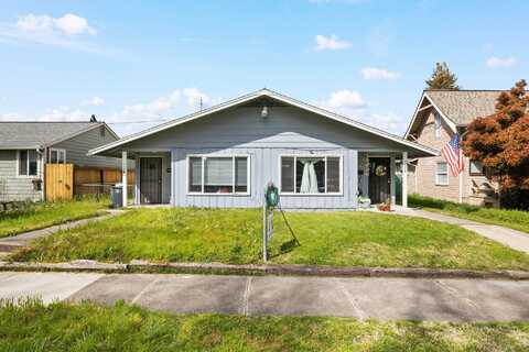 712 Palm Street, Medford, OR 97501