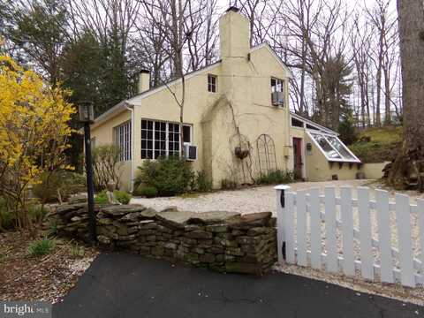 6124 CARVERSVILLE ROAD, CARVERSVILLE, PA 18913