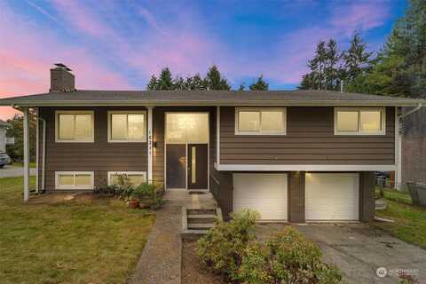 Larch, LYNNWOOD, WA 98037