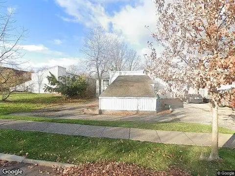 Sutton Pl, SHAKER HEIGHTS, OH 44120