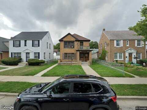 41St, MILWAUKEE, WI 53216