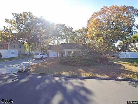 Winside, CORAM, NY 11727