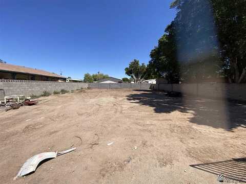 8157 S MOJAVE LN, Yuma, AZ 85364