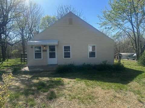 301 South College Street, Stockton, MO 65785