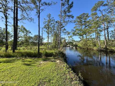 10046 Fiesta Street, Bay Saint Louis, MS 39520