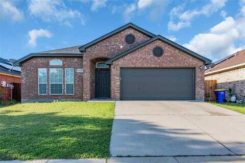 9225 Nathan Drive, White Settlement, TX 76108