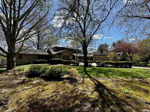 24 HILLCREST Drive, Bushnell, IL 61422