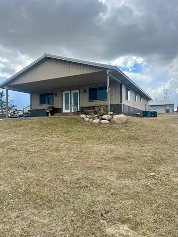 7053 436th Ave, Webster, SD 57274