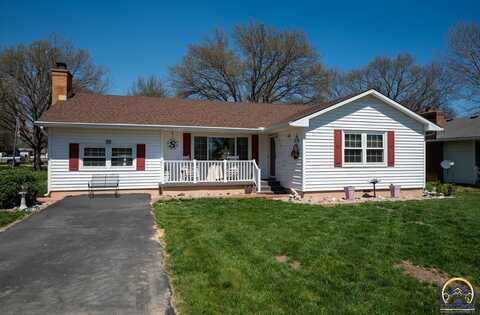 230 Ellinwood ST, Osage City, KS 66523