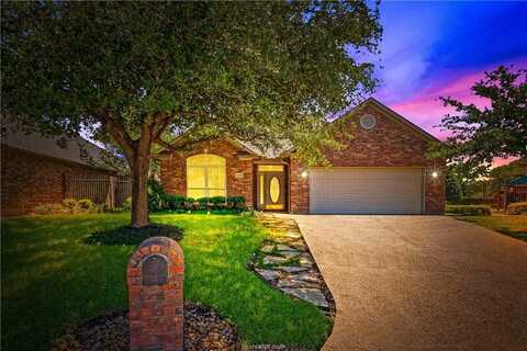 604 Clovis Court, College Station, TX 77845