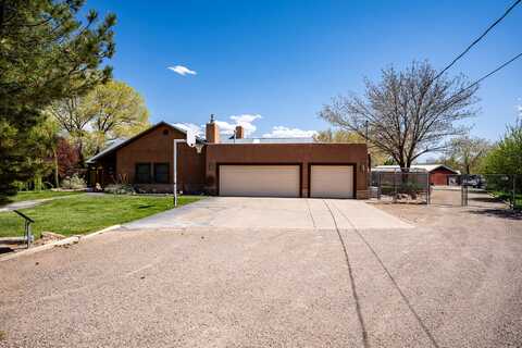 104 Sarah Lane NW, Albuquerque, NM 87114