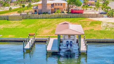 808 Tarpon Dr, Fort Walton Beach, FL 32548