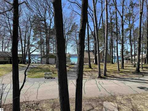 147 Surfside Drive, Roscommon, MI 48653