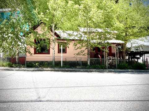 176 King St, Wallace, ID 83873