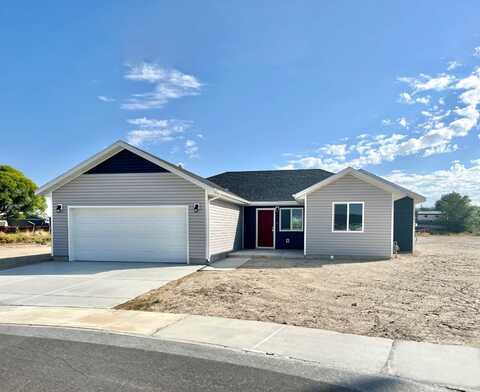 215 Spring Creek Parkway, Spring Creek, NV 89815