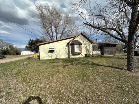 418 Seward, St. John, KS 67576