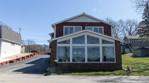 3303 Round Lake, Manitou Beach, MI 49253