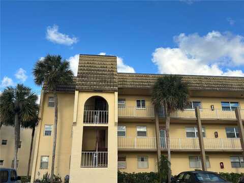 8465 Sunrise Lakes Blvd, Sunrise, FL 33322