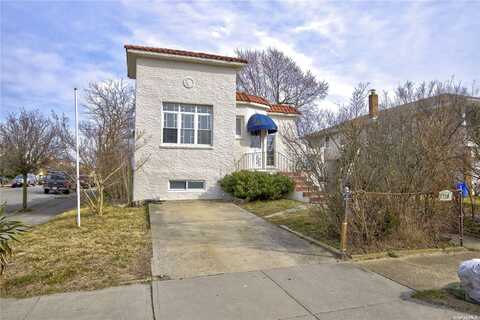 720 Franklin Boulevard, Long Beach, NY 11561