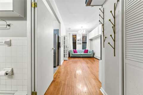 135 W 89th Street, New York, NY 10024