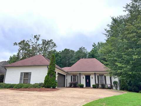 127 Autumn Hills Dr., Tupelo, MS 38801