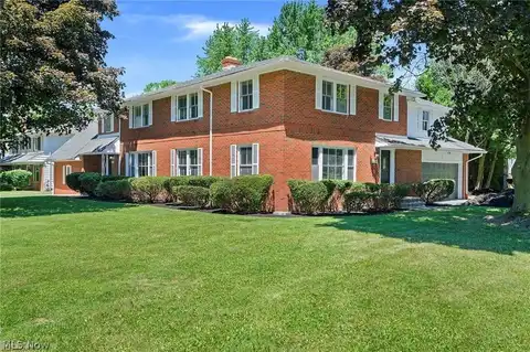 3024 Warrensville Center Road, Shaker Heights, OH 44122