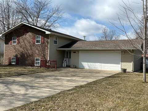 1106 So Viola, Milbank, SD 57252