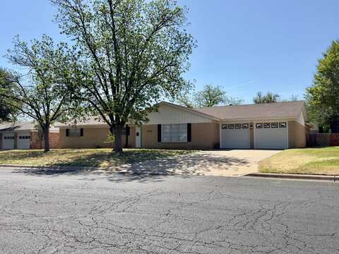 2819 W Shandon Ave, Midland, TX 79705