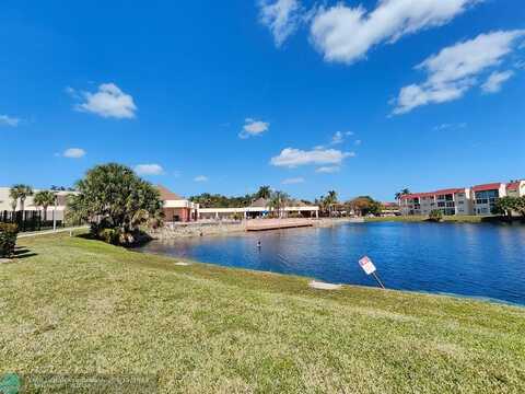 2950 W Sunrise Lakes Dr, Sunrise, FL 33322