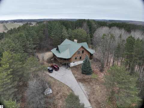 10746 Blackman Road, Kingsley, MI 49649