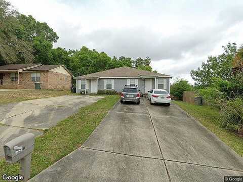 Wyatt St, Pensacola, FL 32514