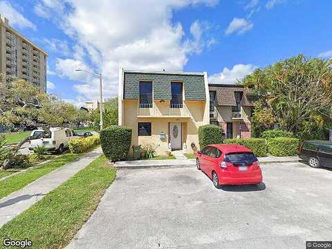 24Th, NORTH MIAMI, FL 33181