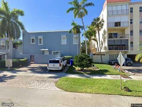 Poinciana, LAUDERDALE BY THE SEA, FL 33308