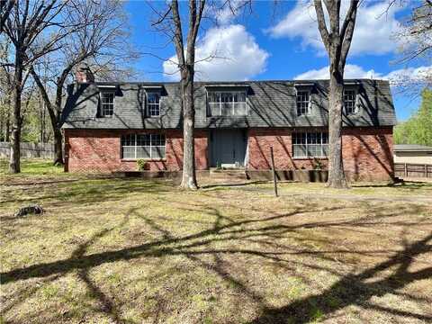 1107 N Summersby DR, Fayetteville, AR 72701