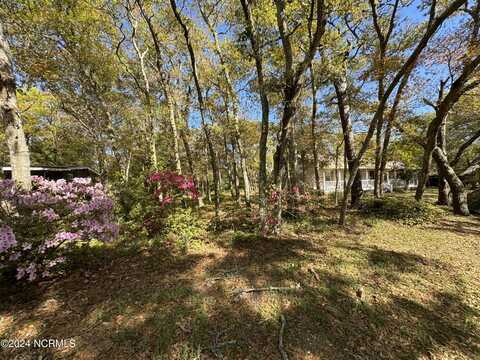 108 SE 75th Street, Oak Island, NC 28465