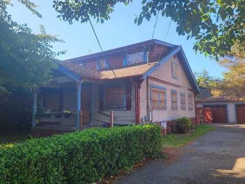 728 Pacific Avenue, Crescent City, CA 95531