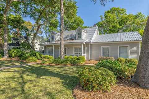 323 Sandcastle Lane, Saint Simons Island, GA 31522