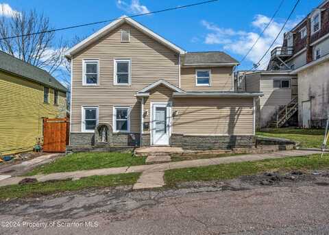 16 Oak Avenue, Carbondale, PA 18407