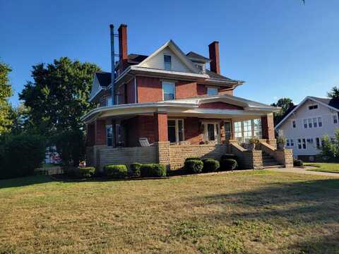 2615 3rd Avenue, Huntington, WV 25702