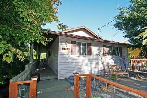 1704 Sargent Avenue, Klamath Falls, OR 97601