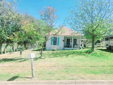 1424 5th St, Kerrville, TX 78028