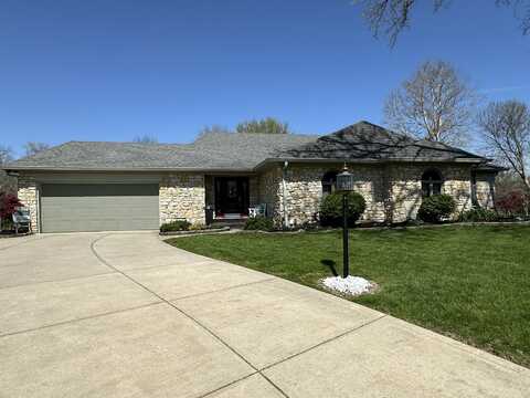 2088 Golfview Court, Greenwood, IN 46143