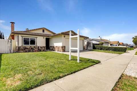 1890 Clearview DR, HOLLISTER, CA 95023