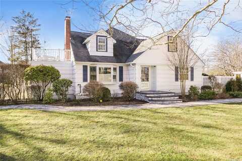 2 Livingston Road, Bellport, NY 11713