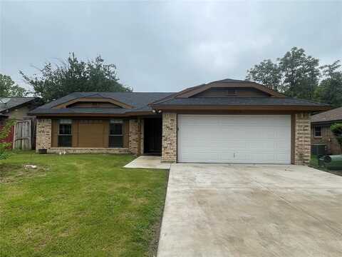 205 Kalmia Drive, Arlington, TX 76018