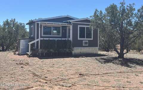 182 NE Cooks Trail, Ash Fork, AZ 86320