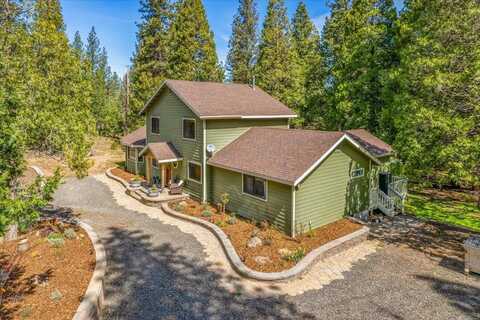 19030 Rainbow Way, Weed, CA 96094