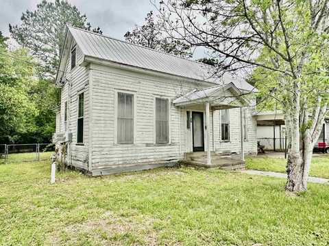 109 N Village Street, Woodville, TX 75979