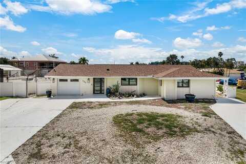 120 ALBATROSS, FORT MYERS BEACH, FL 33931