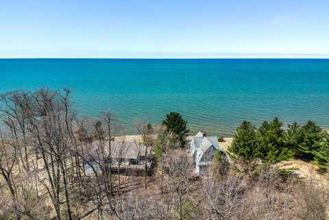 5393 N Scenic Drive, Whitehall, MI 49461